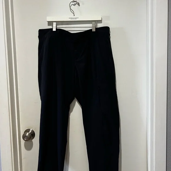 🛍️ Kirkland Signature Women's Dark navy blueTravel Pants - Picture 3 of 3